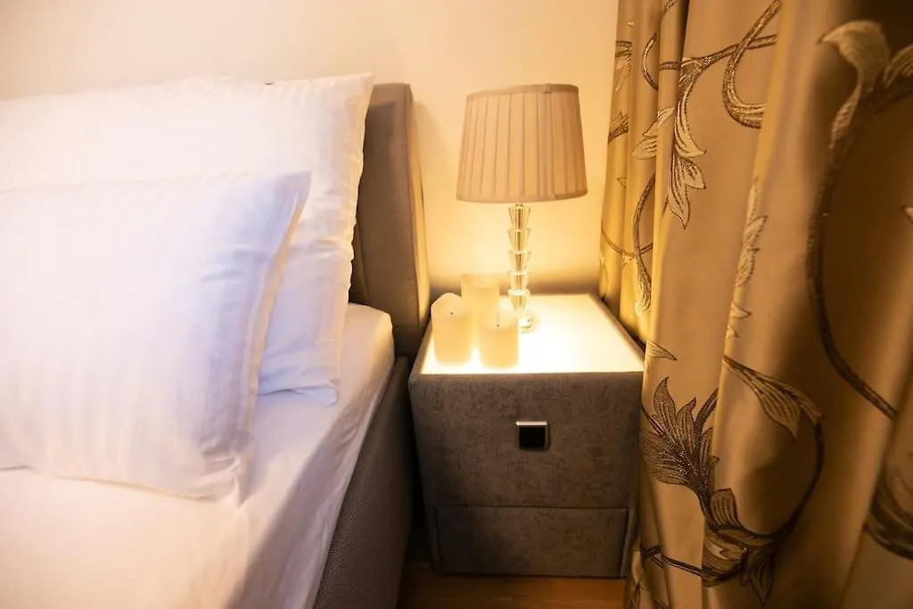 Schoenes Living Am Donauufer Vienna Apartment