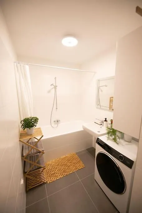 Schoenes Living Am Donauufer Vienna Apartment