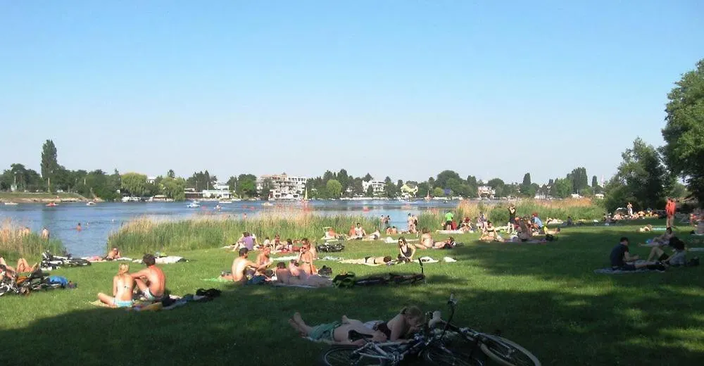 Schoenes Living Am Donauufer Βιέννη Διαμέρισμα